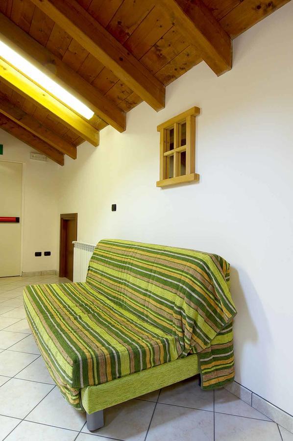 Ostello Ou Crierel Lillianes Exterior foto